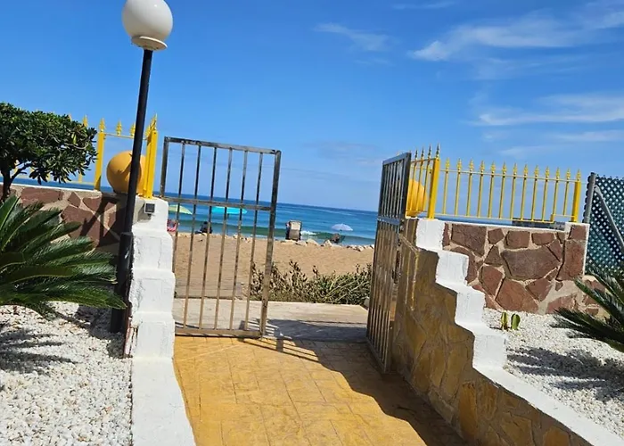 Holiday Beach شقة دينايا